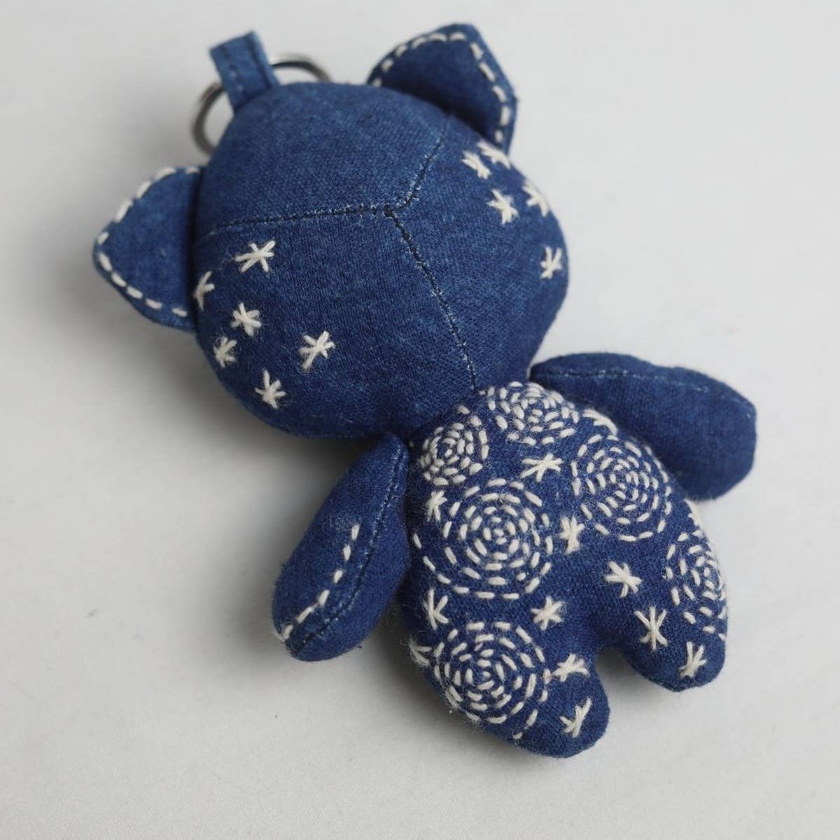 Starry Bear Hand-Embroidered Animal Doll Pendant_CWMM5999