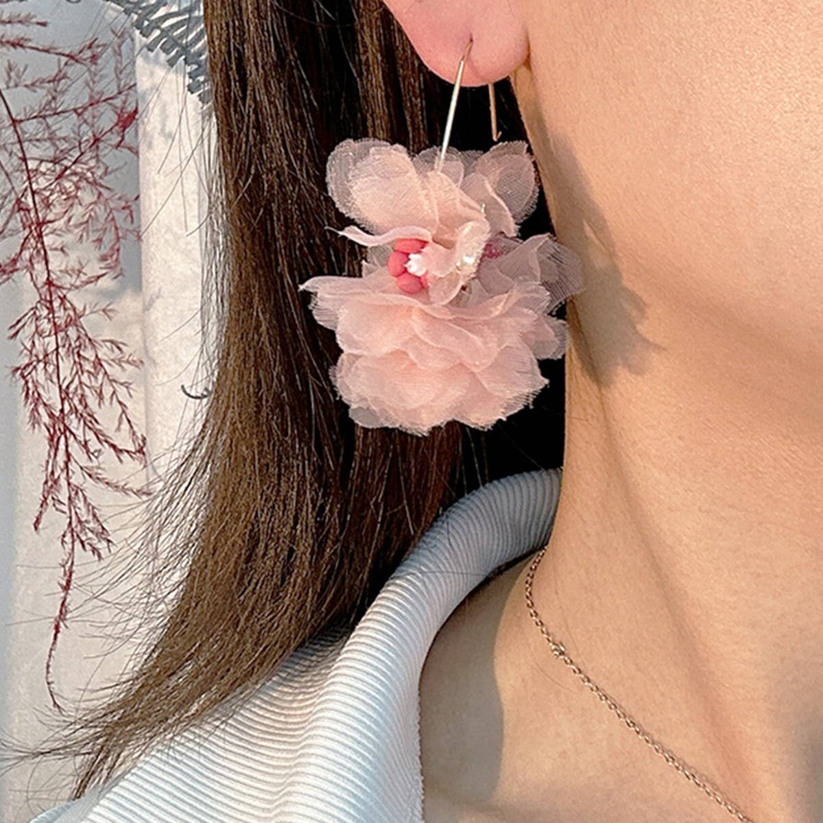 Creative V-Shape Flower Earrings ? Artistic Design