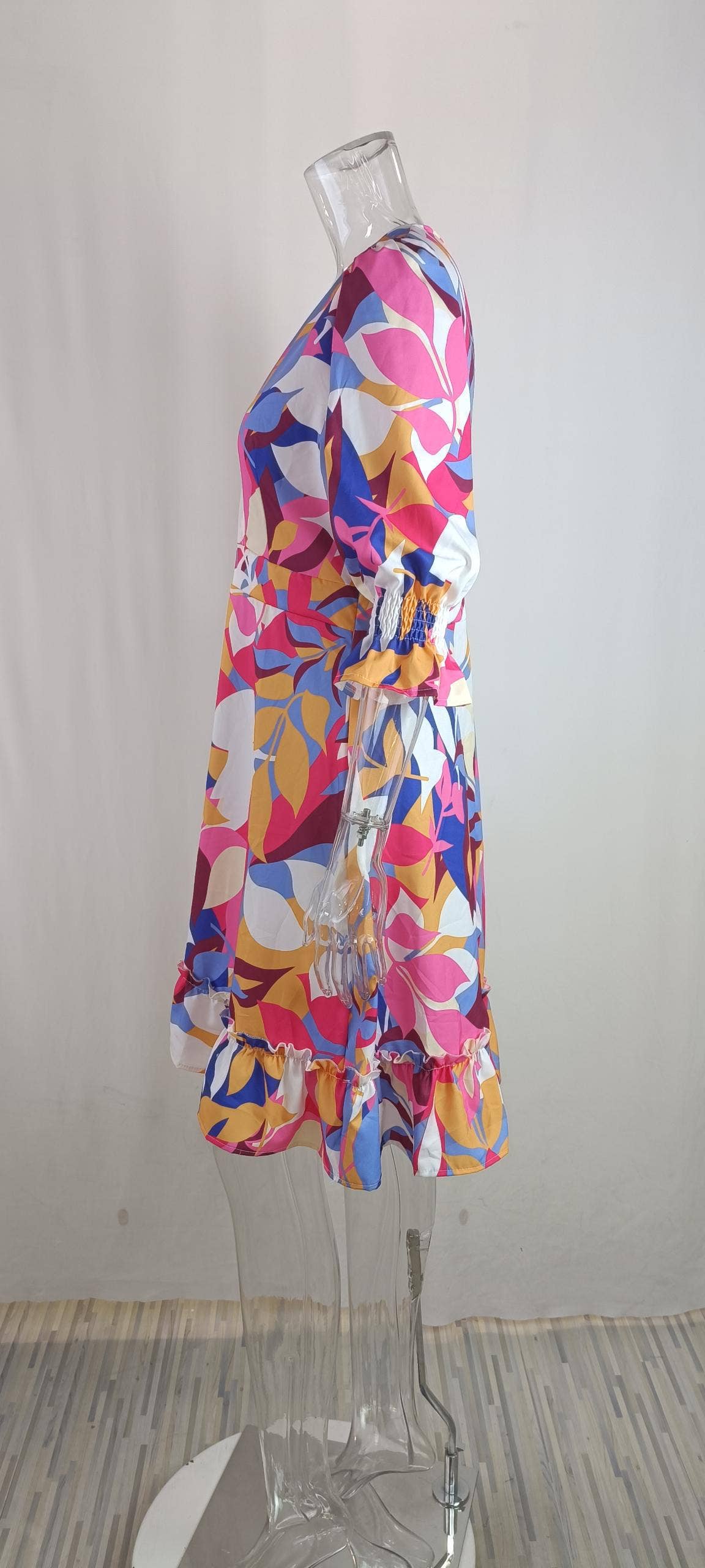 V-neck lace-up print ruffled dress