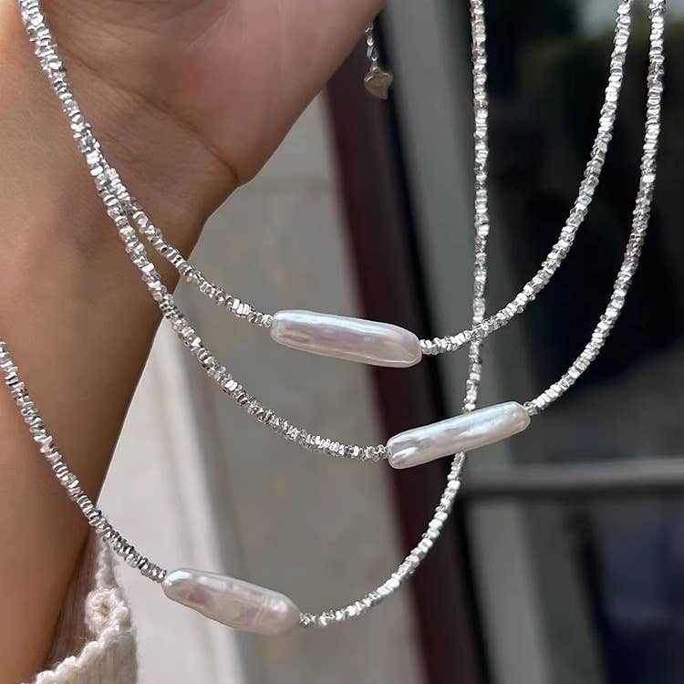 Powerful Baroque freshwater pearl necklace