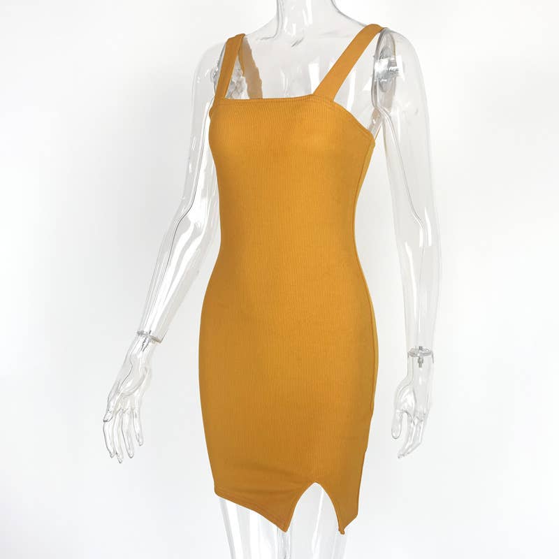 SIMPLE SLIM-FIT HALTER DRESS WITH SPLIT BACK