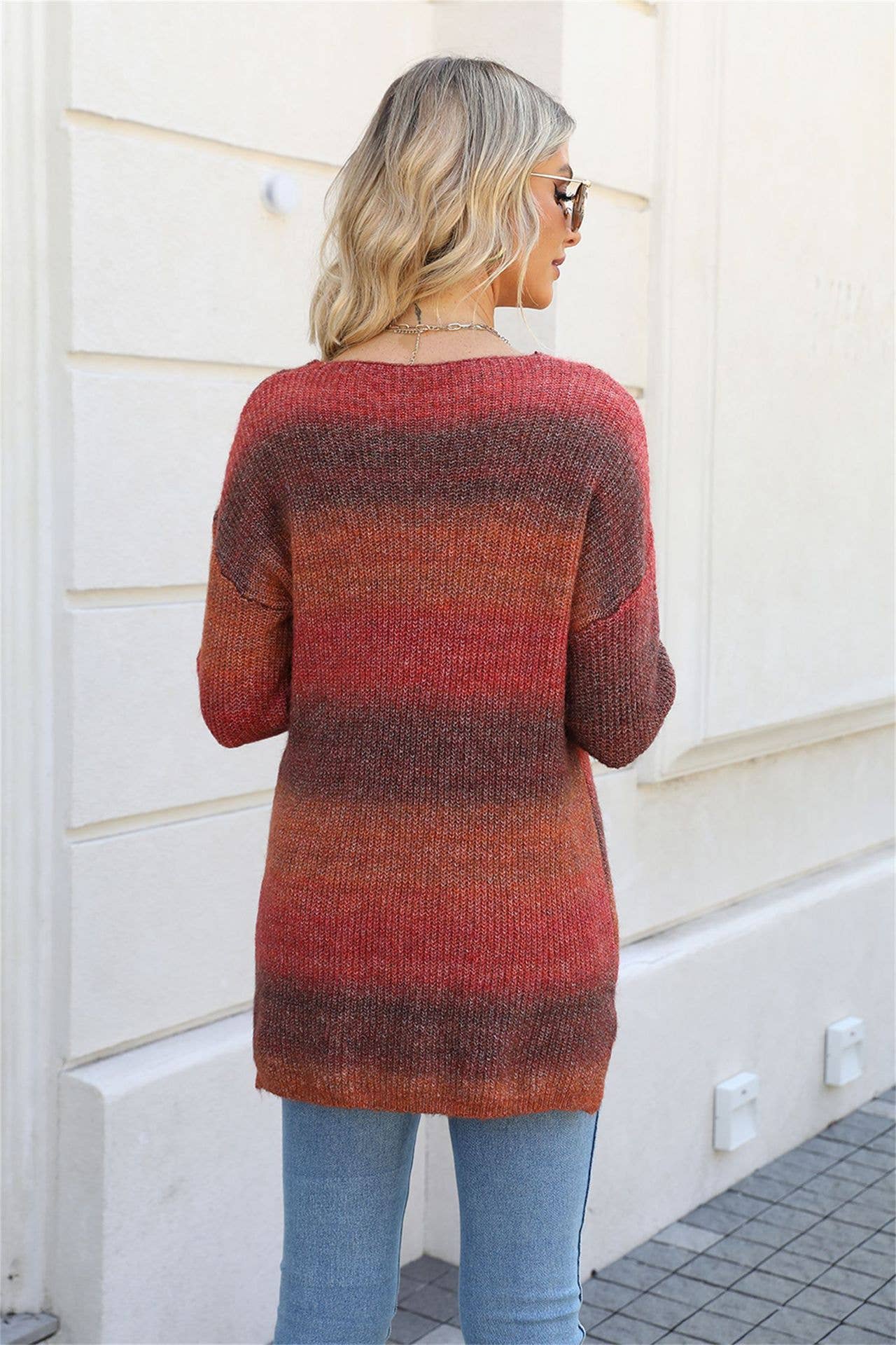 Tie-dye pullover sweater with irregular gradient