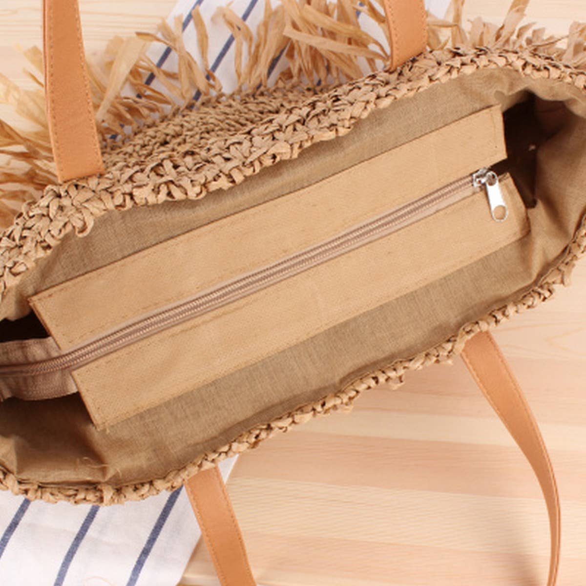SEMICIRCLE TASSEL ONE-SHOULDER BEACH STRAW BAG_CWAB2021