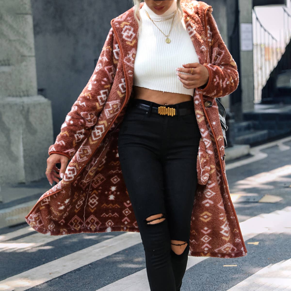 SINGLE BREASTED AND LONG PLUSH COAT