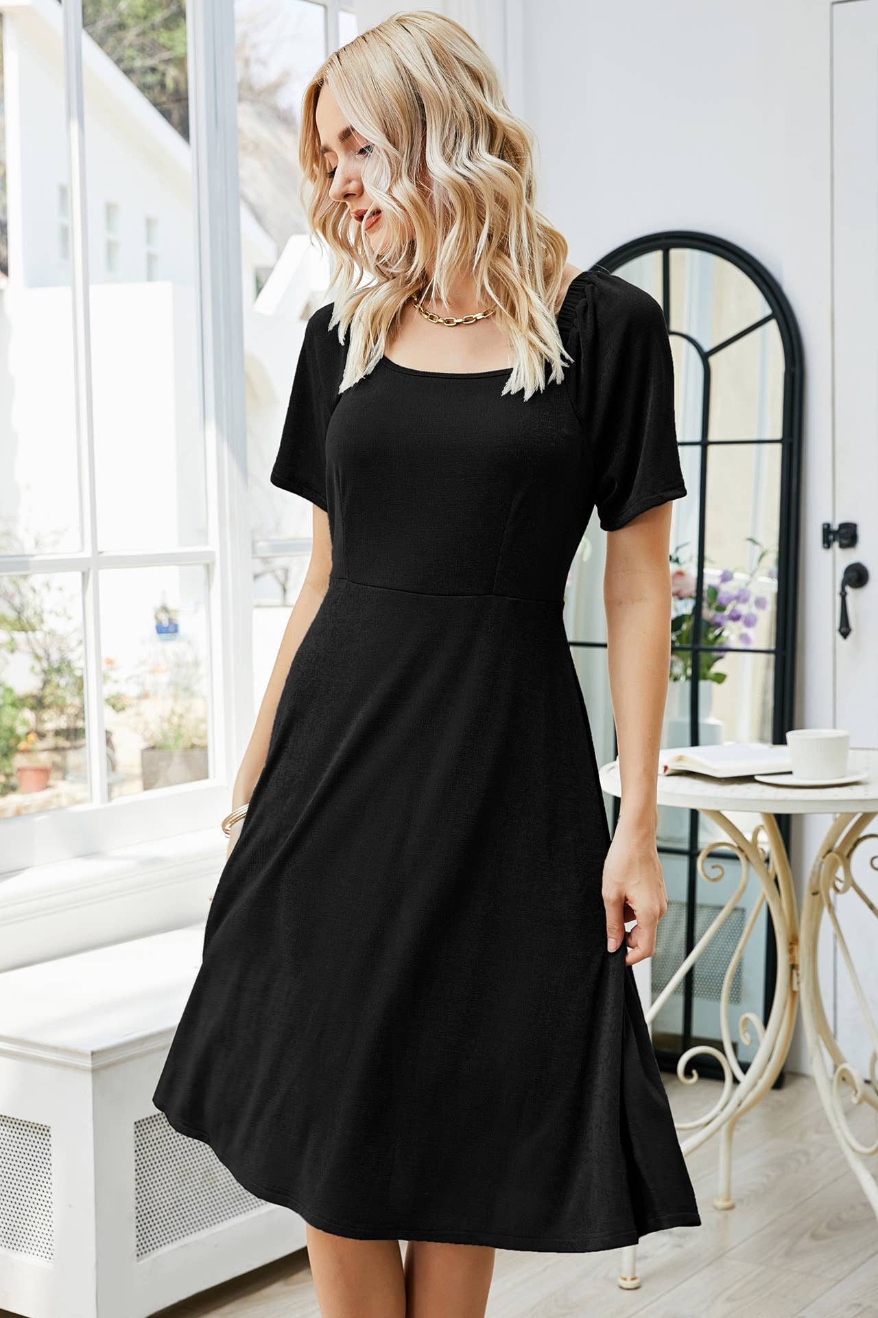 SQUARE NECK PLEATED SHORT SLEEVE MIDSIZE DRESS