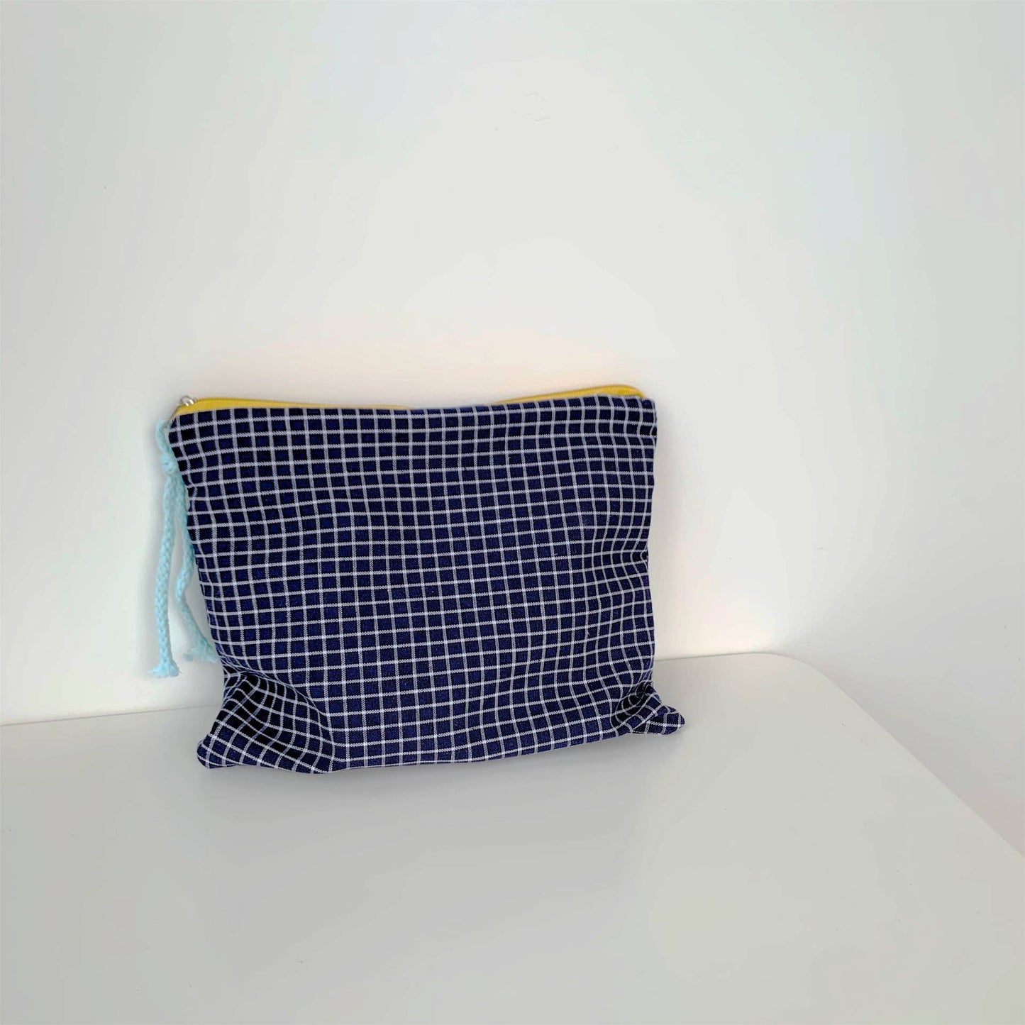 Contrasting colors cotton checkered cosmetic bag