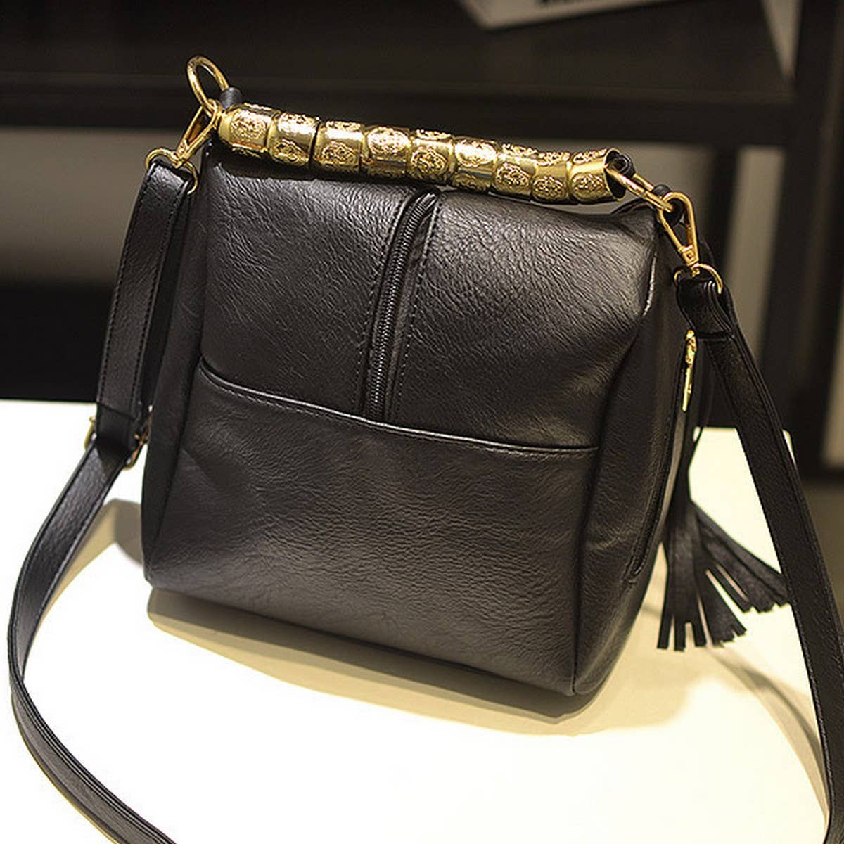 CWAB4541_BUCKET TASSEL HAND SHOULDER CROSSBODY BAG