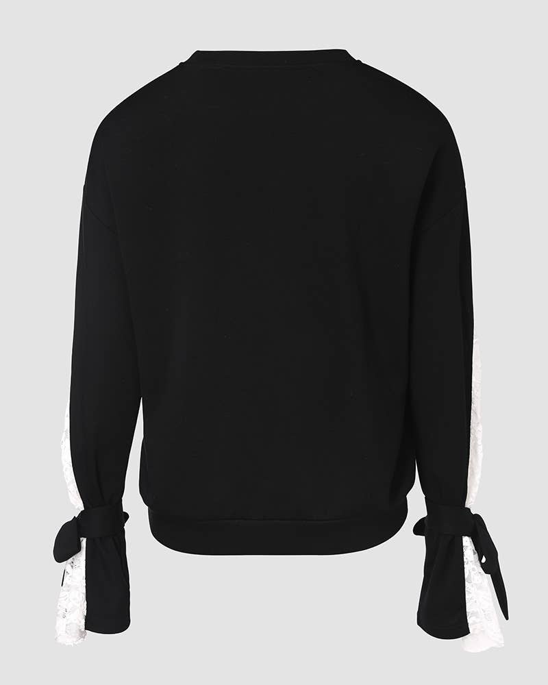 THREE-DIMENSIONAL FLOWER CUFF LACE HOODIE