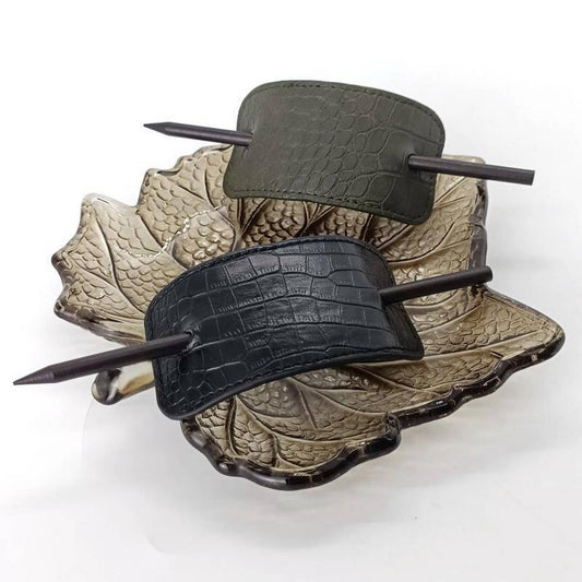 Elegant Vintage Croc Pattern Hair Stick