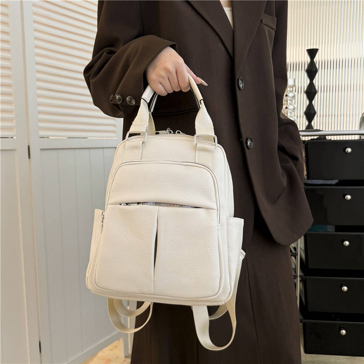 VERSATILE LEISURE TRAVEL BACKPACK_CWAB2894