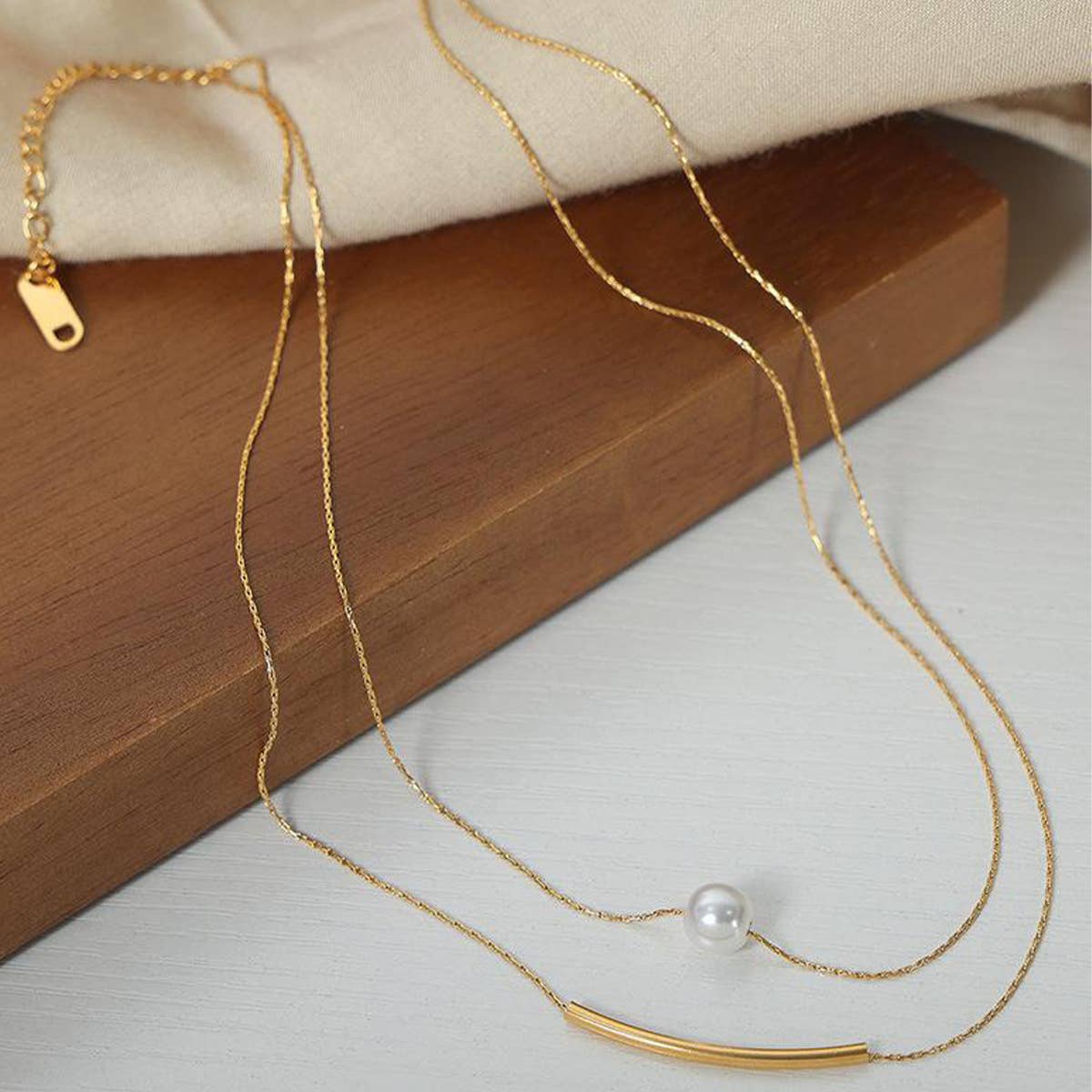 TITANIUM STEEL NECKLACE WITH PEARL PENDANT