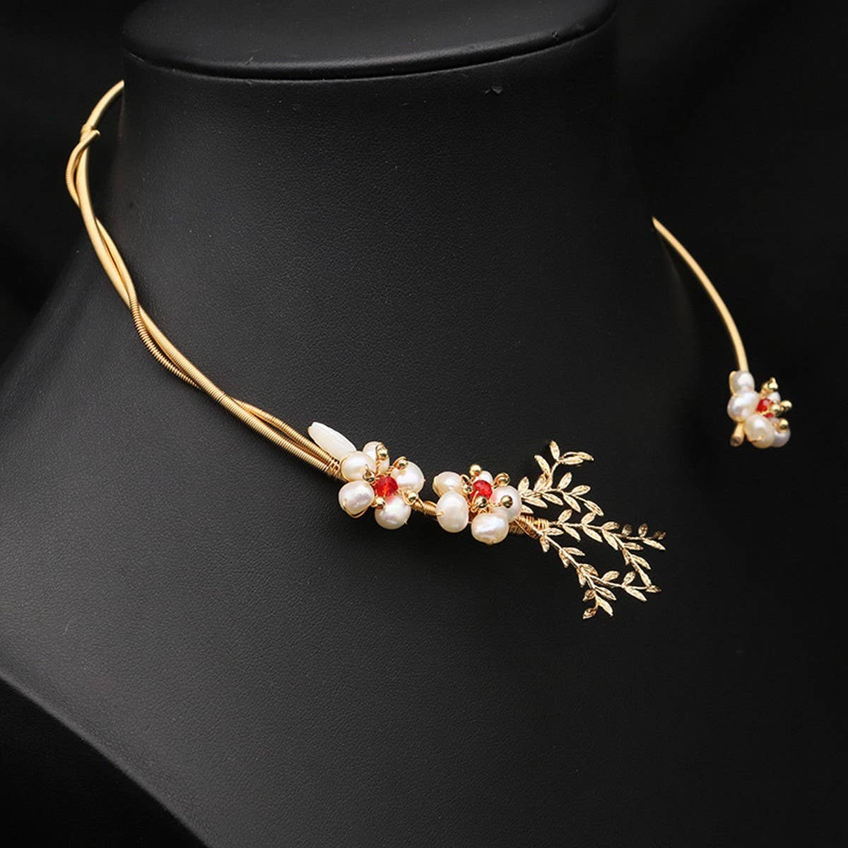 WOMEN'S DESIGN ELEGANT NATURAL PEARL NECKLACE