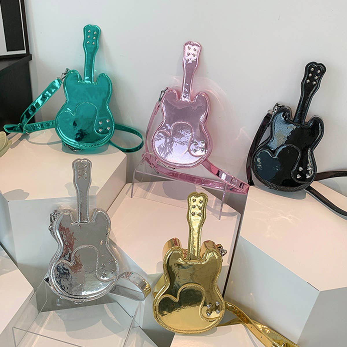 FASHION VIOLIN SHAPE CHAIN SHOULDER BAG_CWAB0995