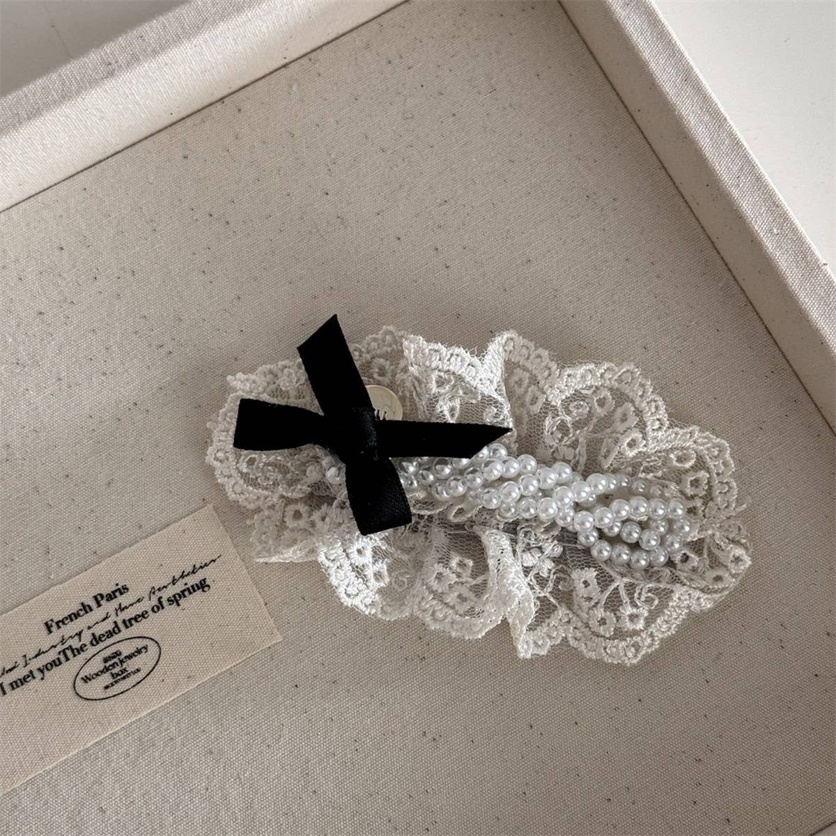 CREAMY WHITE LACE FLOWER PEARL BOW HAIRPIN