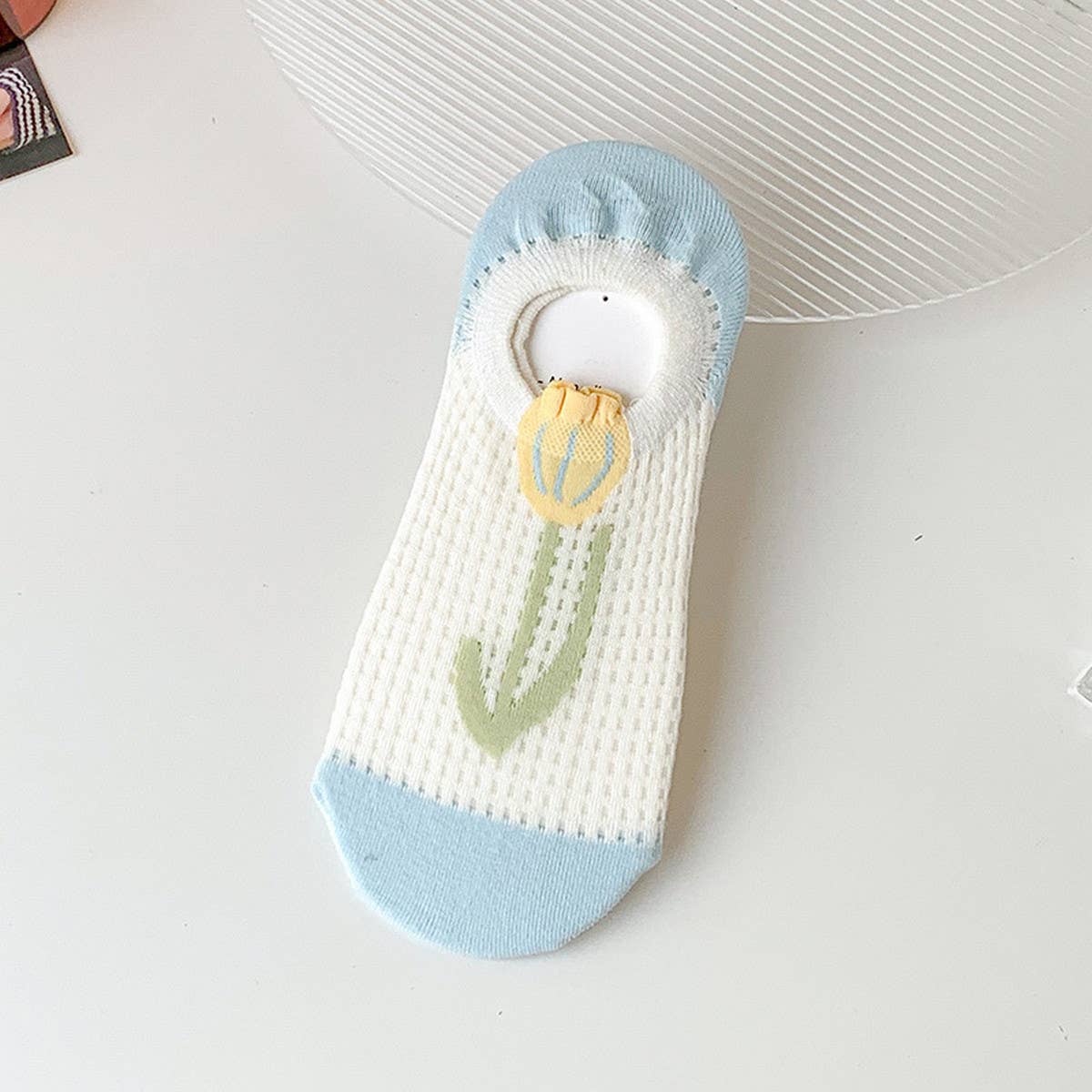 WOMEN CARTOON INVISIBLE HOLLOW SOCKS