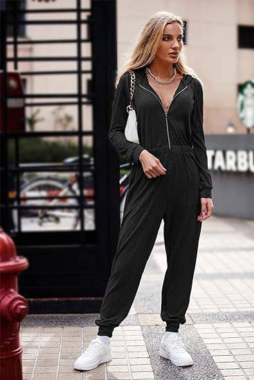 HOODED LONG-SLEEVED ZIP-UP SPORTS JUMPSUIT