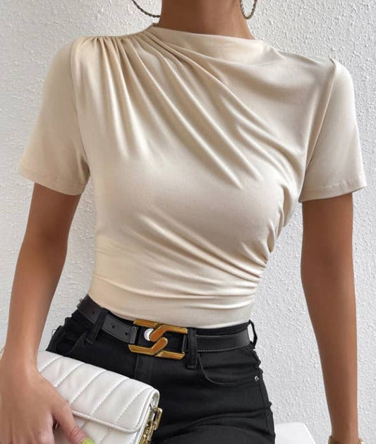 SOLID COLOR SLIM-FIT PLEATED DESIGN STYLE T-SHIRT