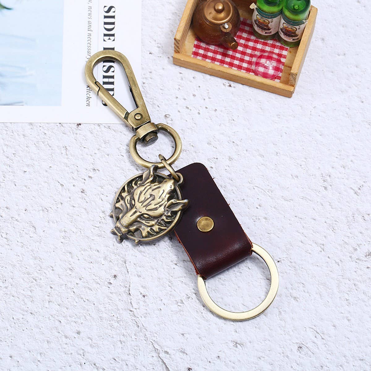 MEN'S ALLOY WOLF HEAD LEATHER KEYCHAIN