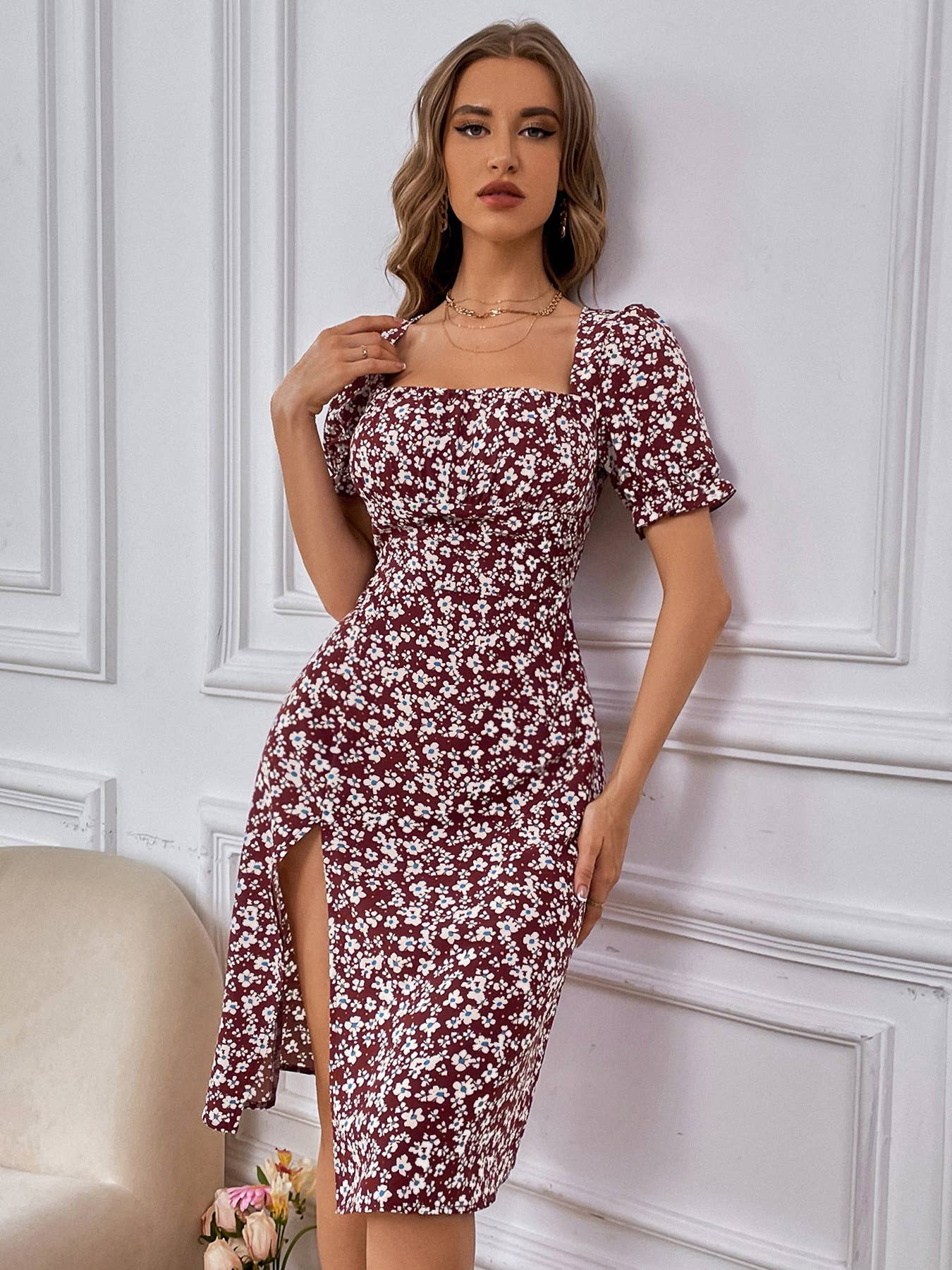 Square-neck pullover high-waisted elegant dress