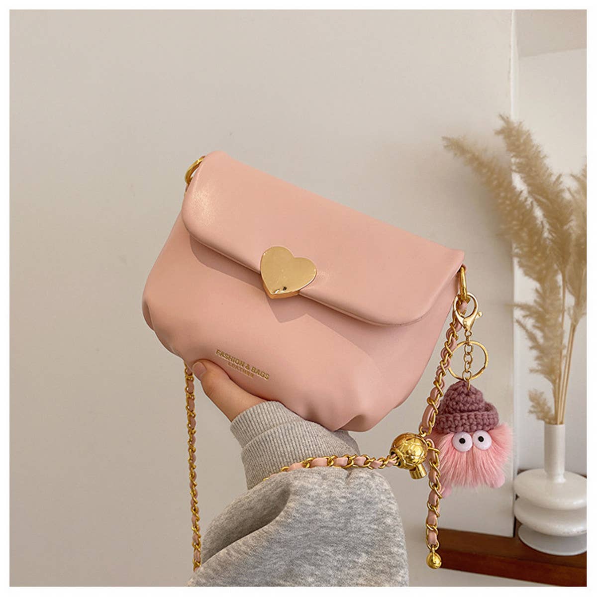 WOMEN CHAIN SMALL GOLD BALL SHOULDER BAG_CWAB1561