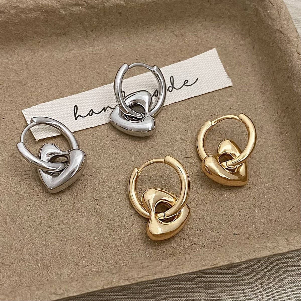 WOMEN'S VALENTINE'S DAY LOVE HEART EARRINGS