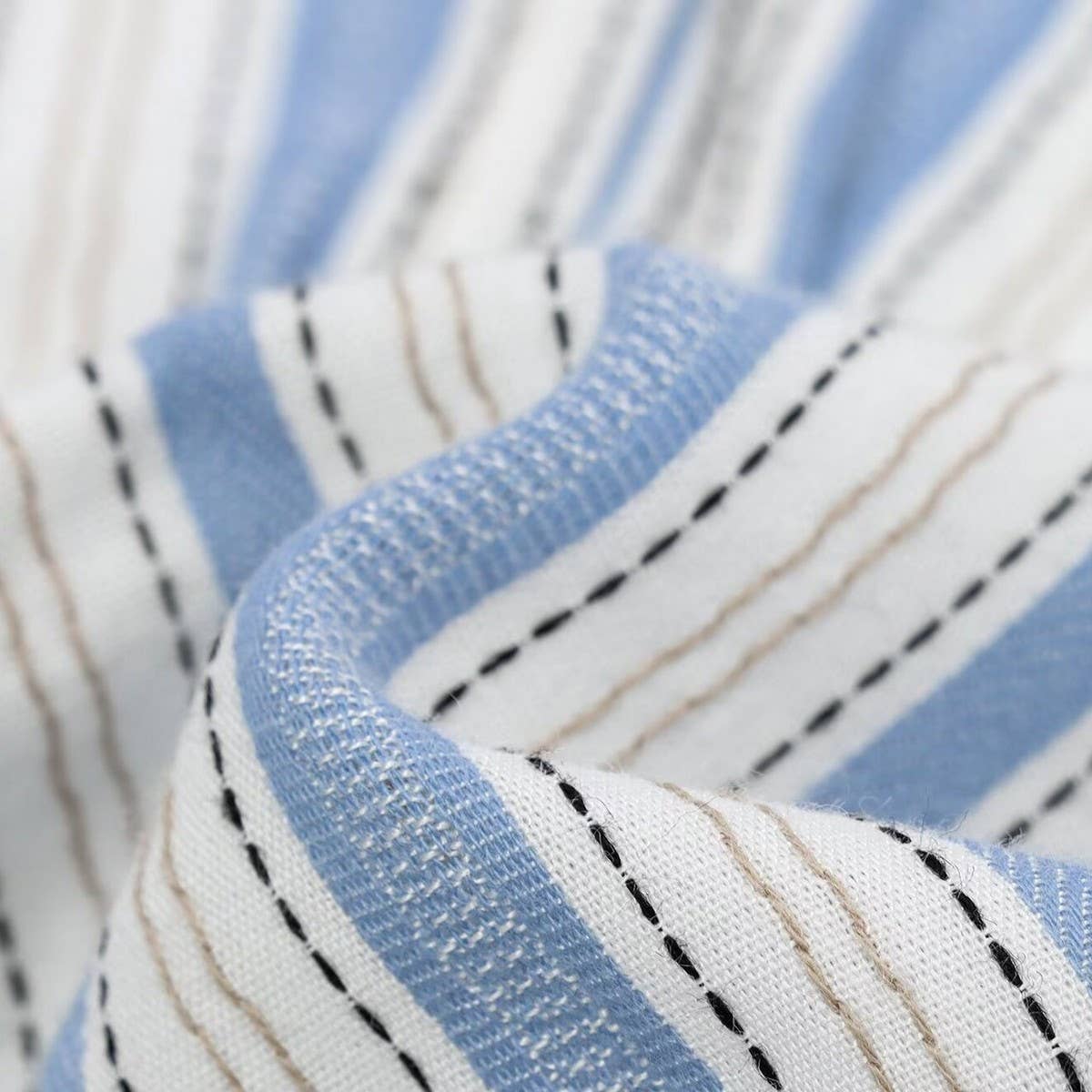 Striped Halter Tie Cami with Lace Patchwork_CWTHT0250