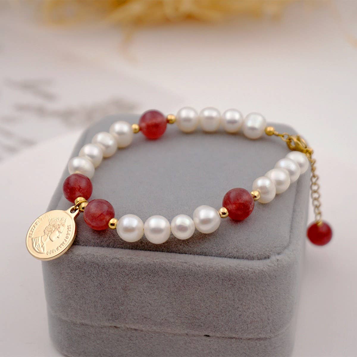 STRAWBERRY QUARTZ FRESHWATER PEARL BRACELET_CWAJE1689