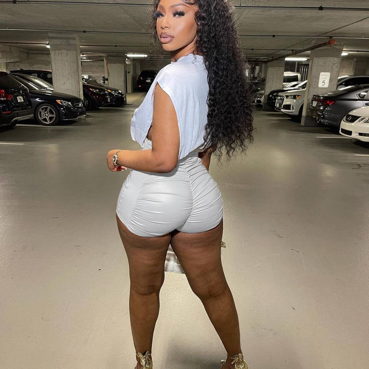 WOMEN FASHIONABLE PLEATED HIGH WAISTED SHORTS_CWBSP0137