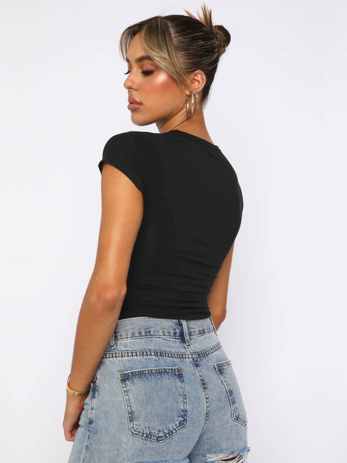 Round-neck pullover, short-sleeved T-shirt