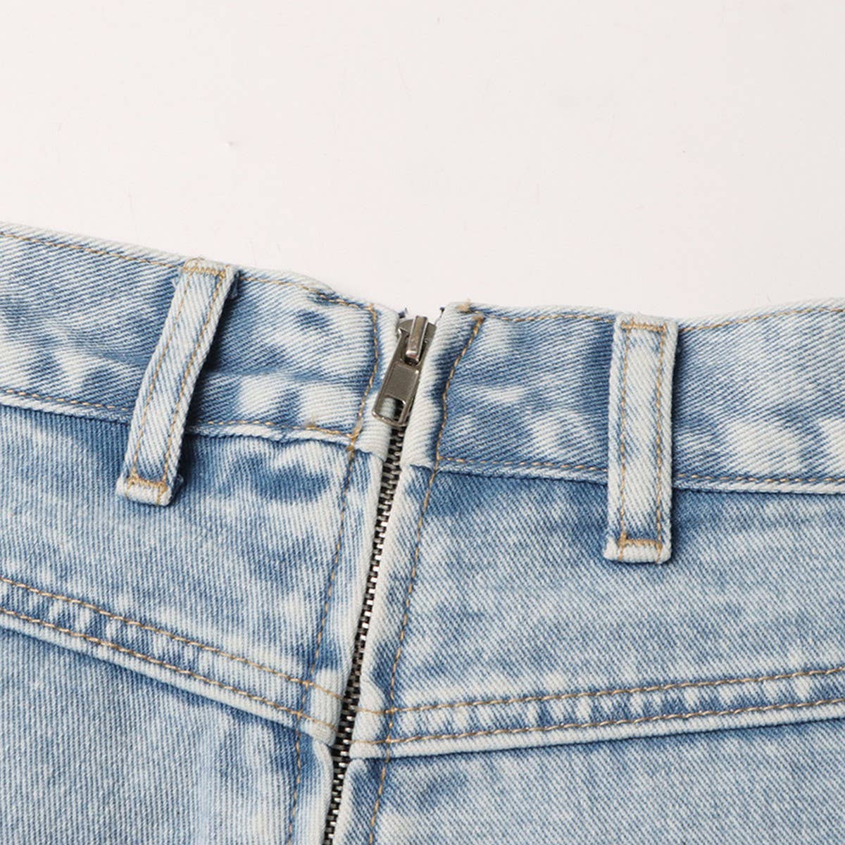 WOMENS LIGHT COLORED CASUAL JEANS