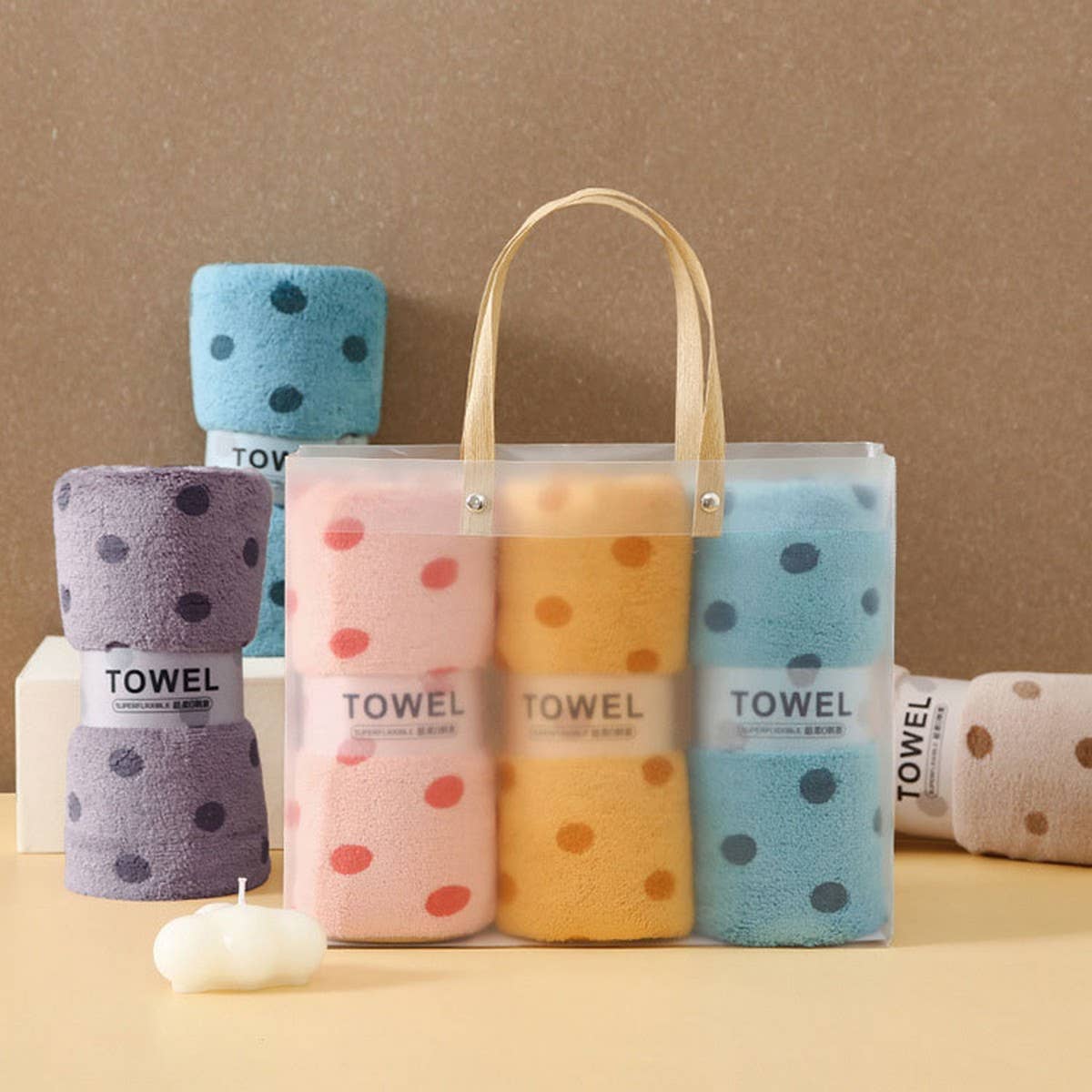 CORAL FLEECE POLKA DOT ABSORBENT FACE TOWEL