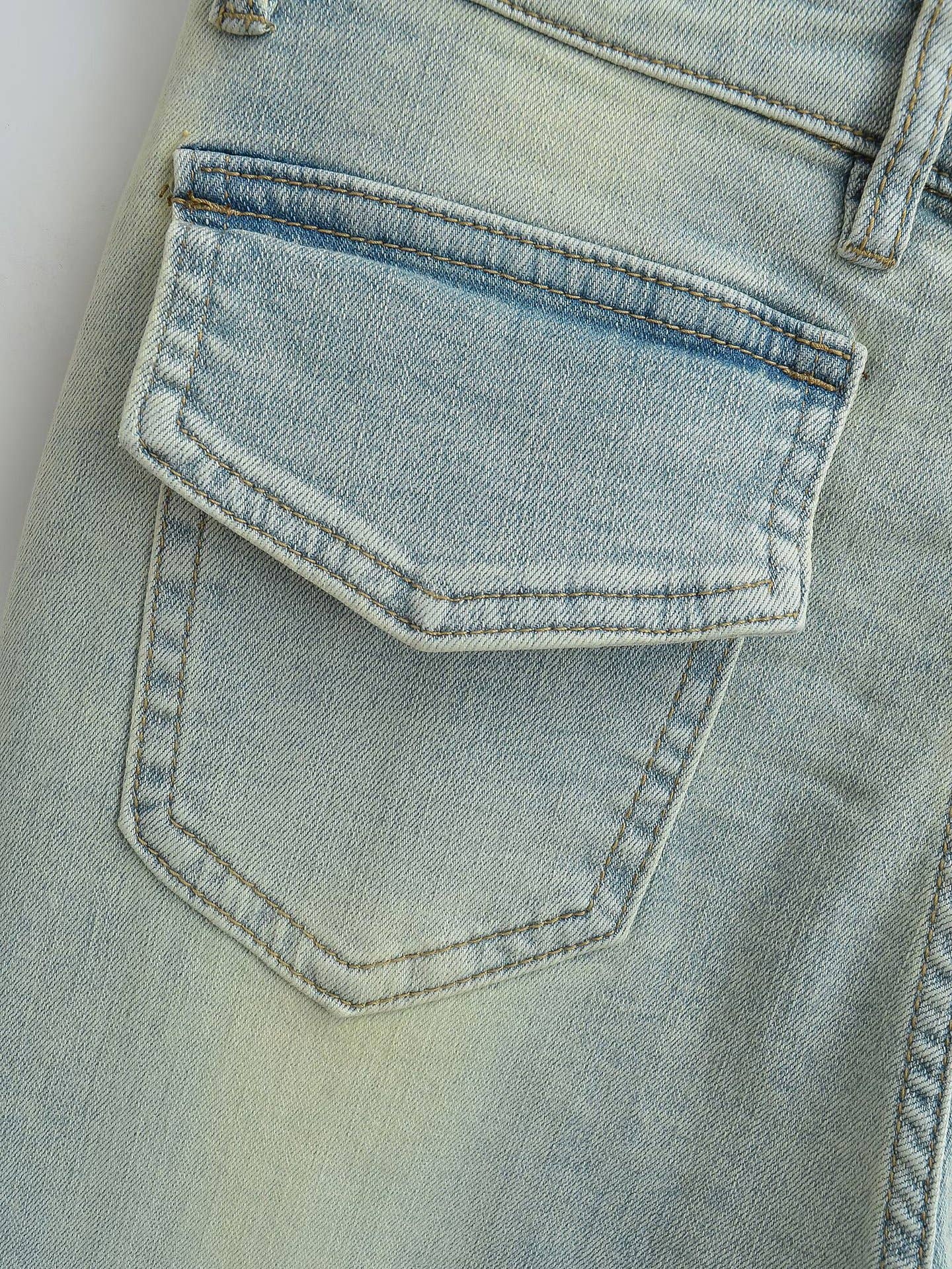 V-waisted fleece slightly flared long jeans