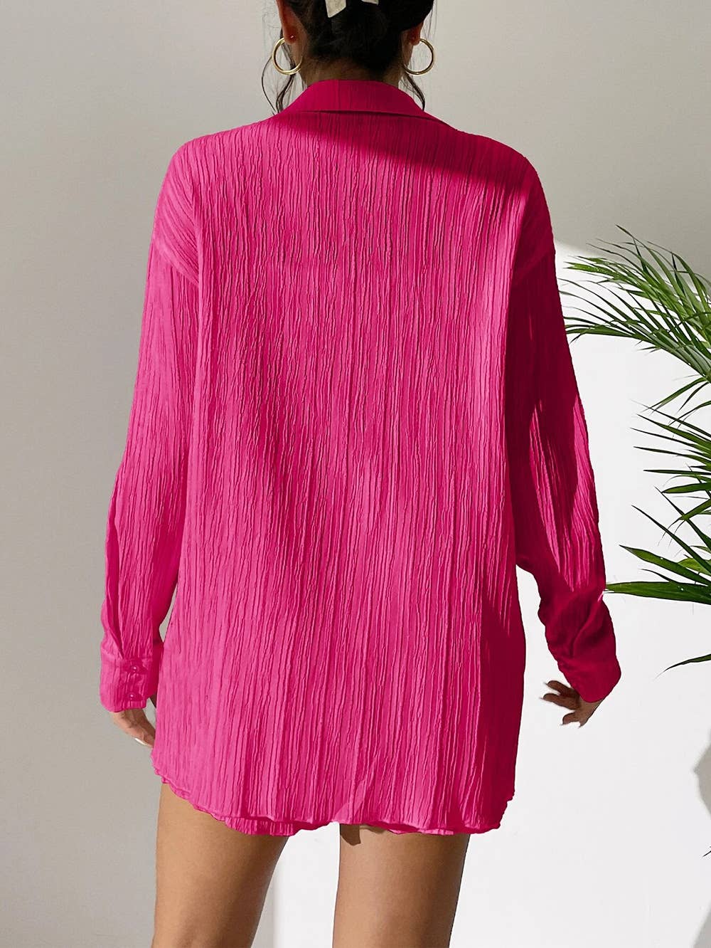 V-neck shirt long sleeve shorts casual suit