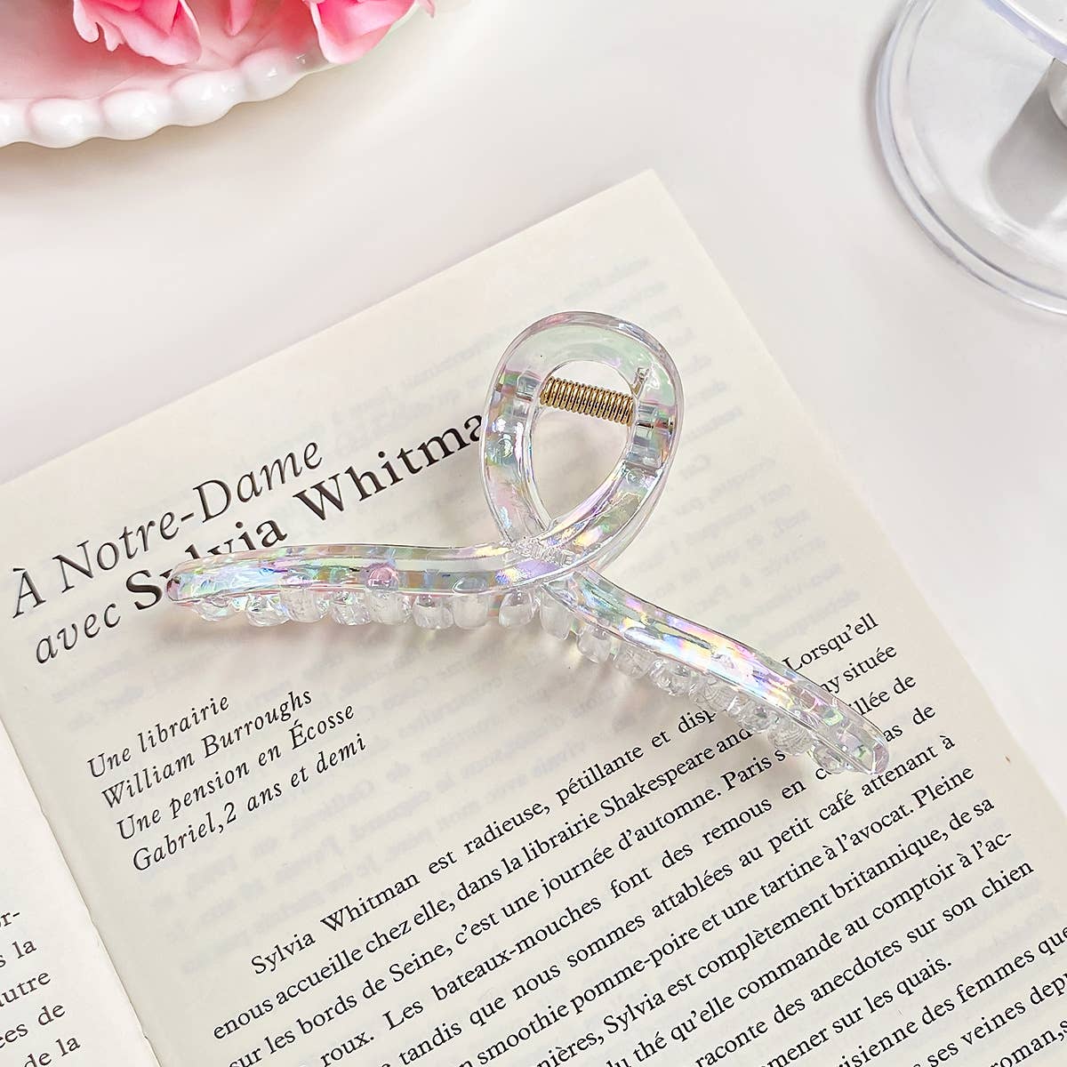 Pearlescent iridescent mermaid princess gripper