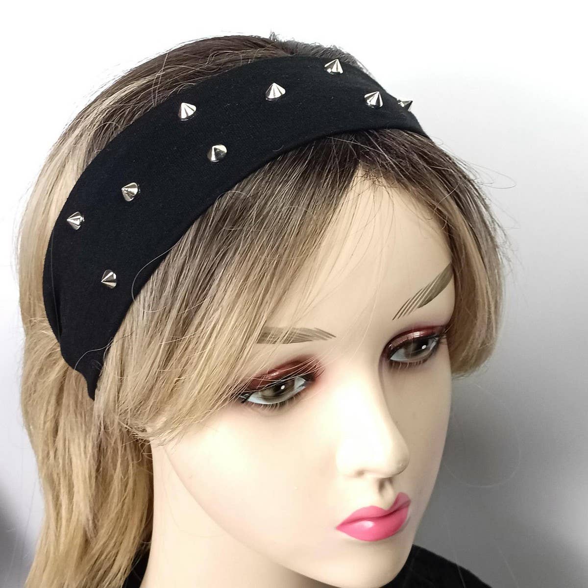 Spiked Punk Elastic Headwrap with Eyelets_CWAHA6310
