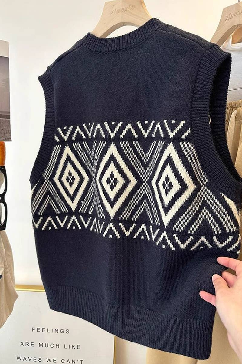 V-NECK COLOR MATCHING EMBROIDERY CARDIGAN VEST