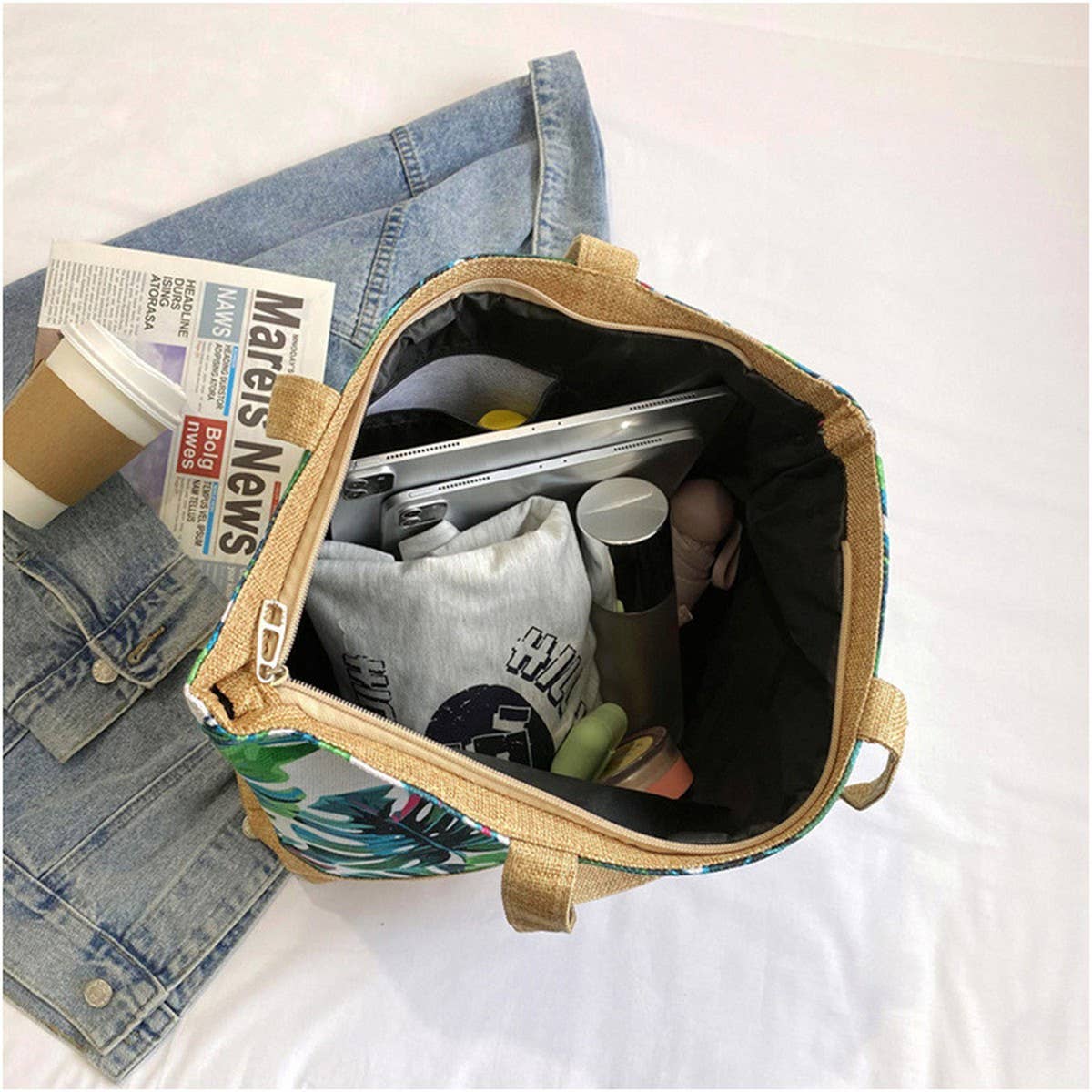 FASHIONABLE AND MINIMALIST CANVAS TOTE BAG_CWAB1671