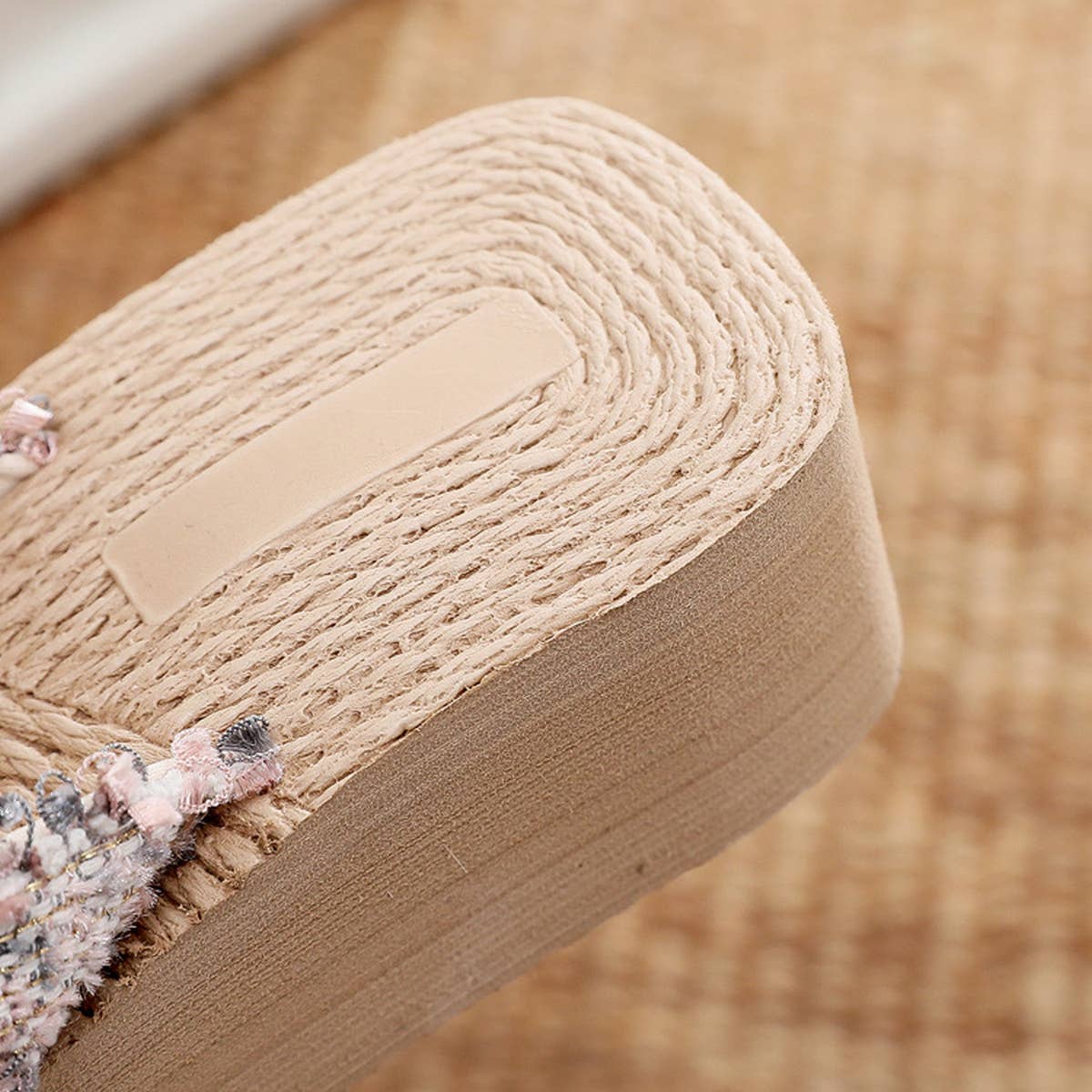 2024 NEW OUTER WEAR THICK-SOLED WEDGE SLIPPERS_CWSHS0721