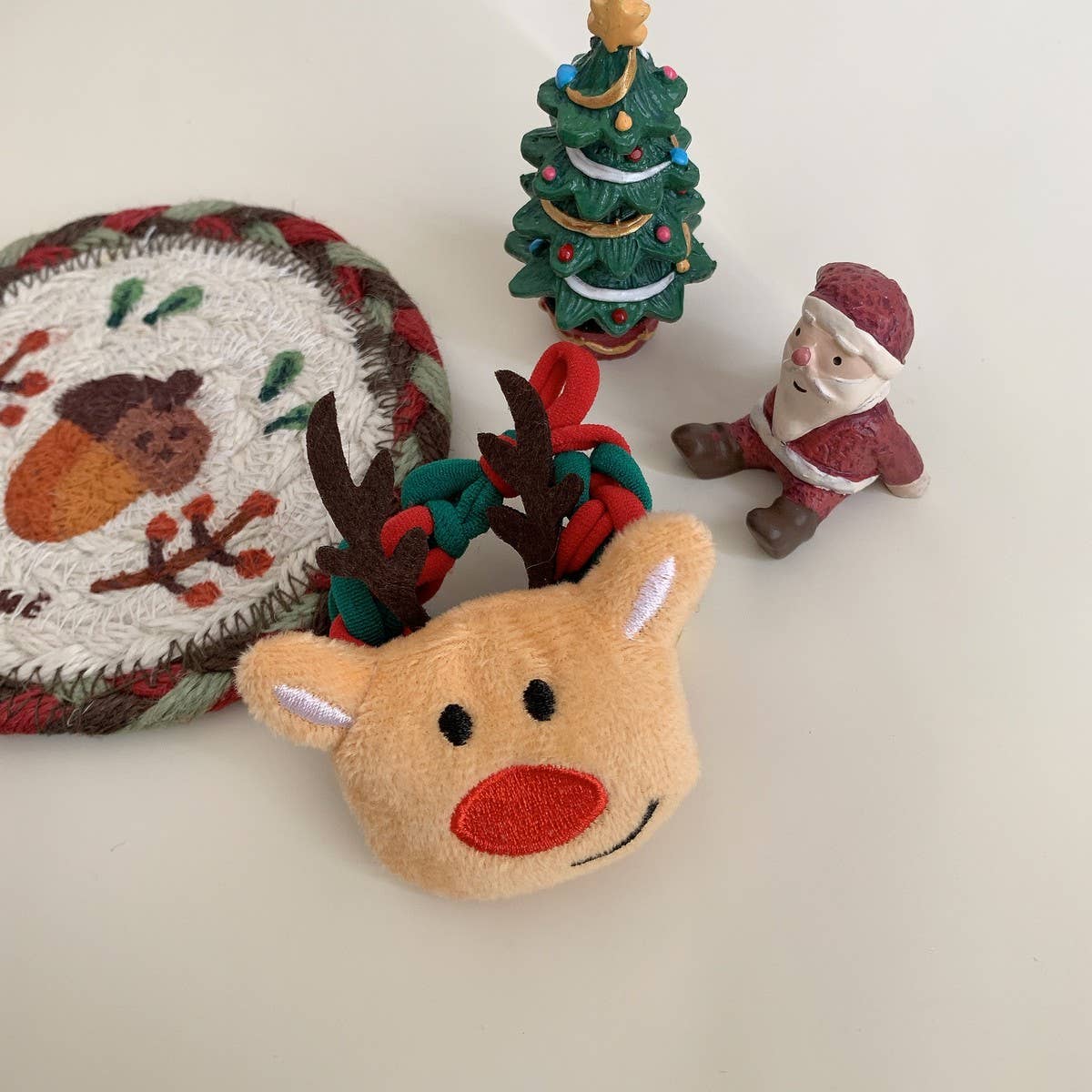 CWAHA07723_CHRISTMAS GINGERBREAD SANTA REINDEER HAIR TIE