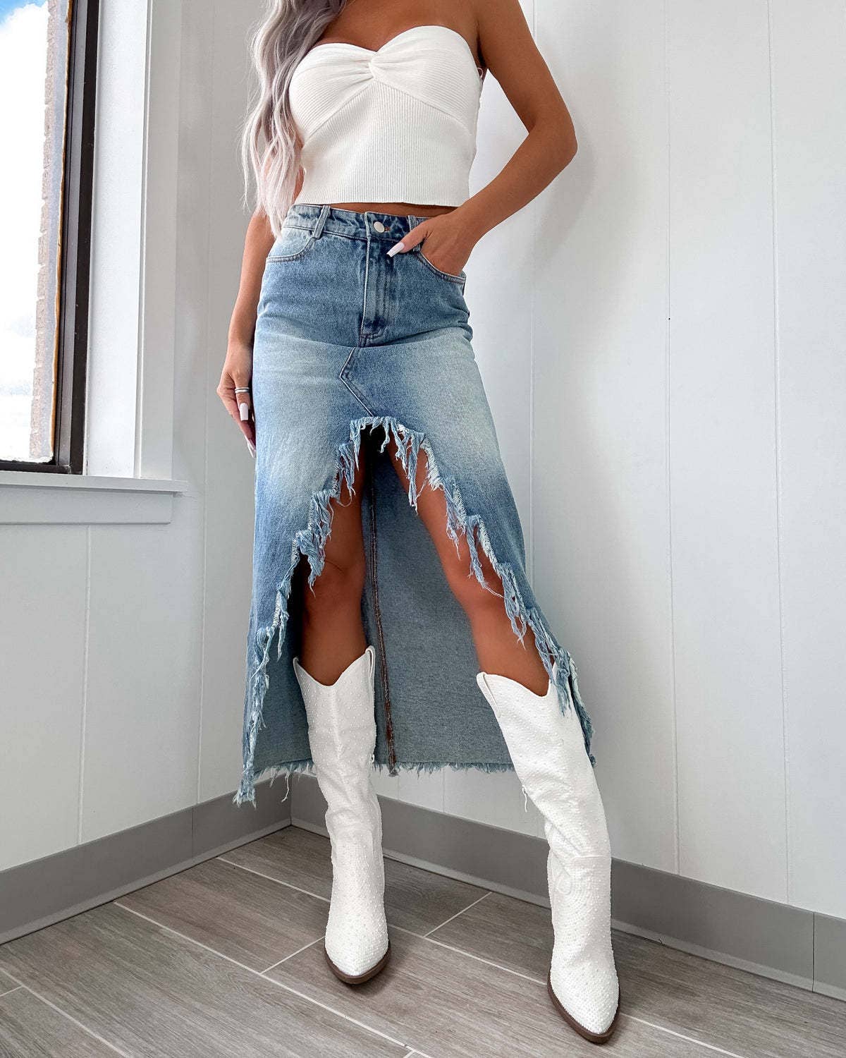 High-waisted frayed distressed denim split skirt