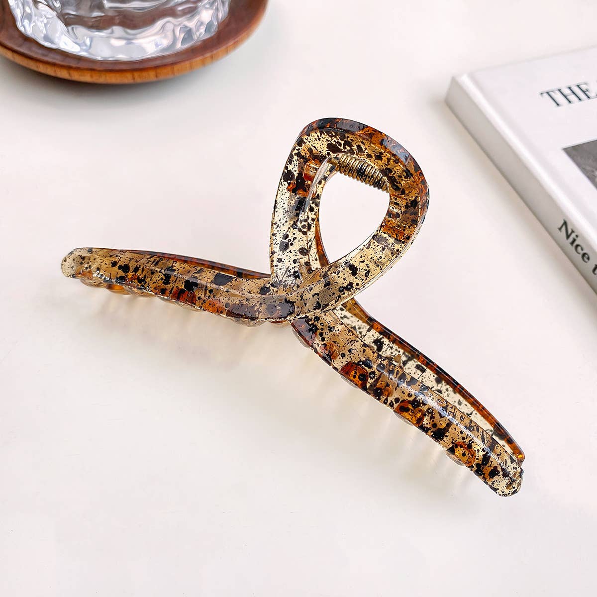 Hollowed-out retro ink dot clipper hair clips