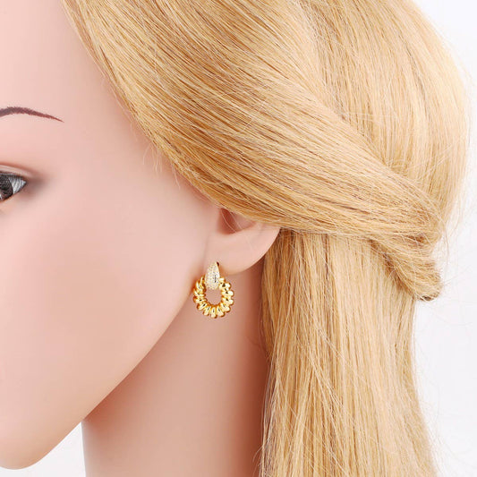 FASHIONABLE ROUND EARRINGS WITH WATER DROPLETS