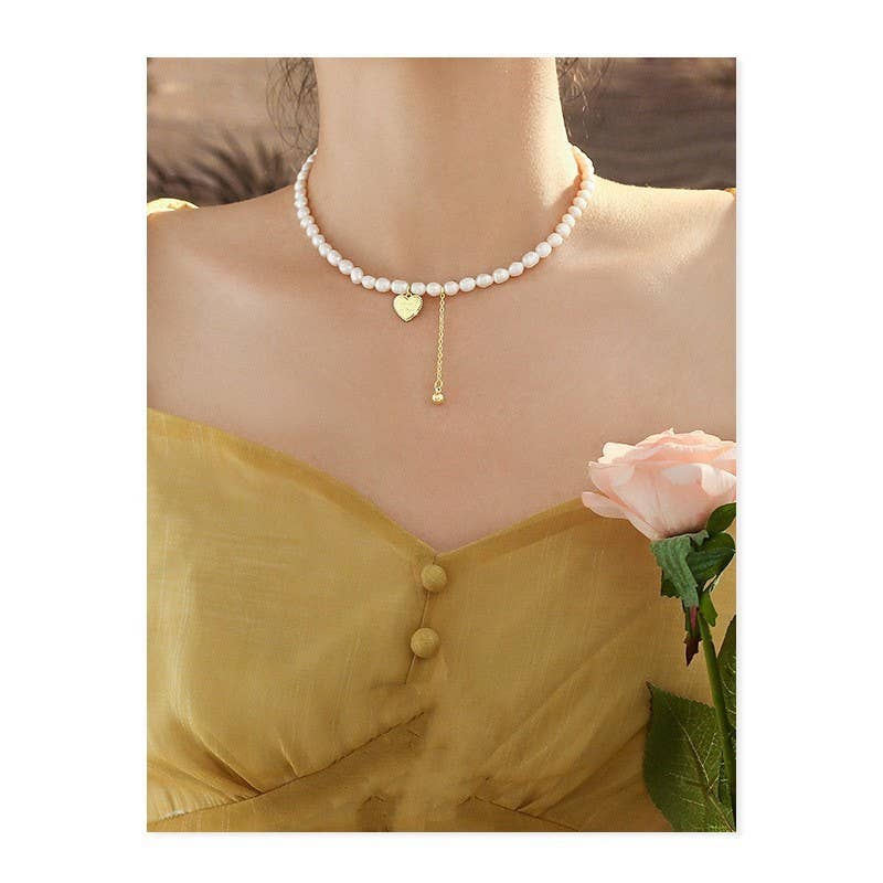 Fashionable Bahak freshwater pearl necklace