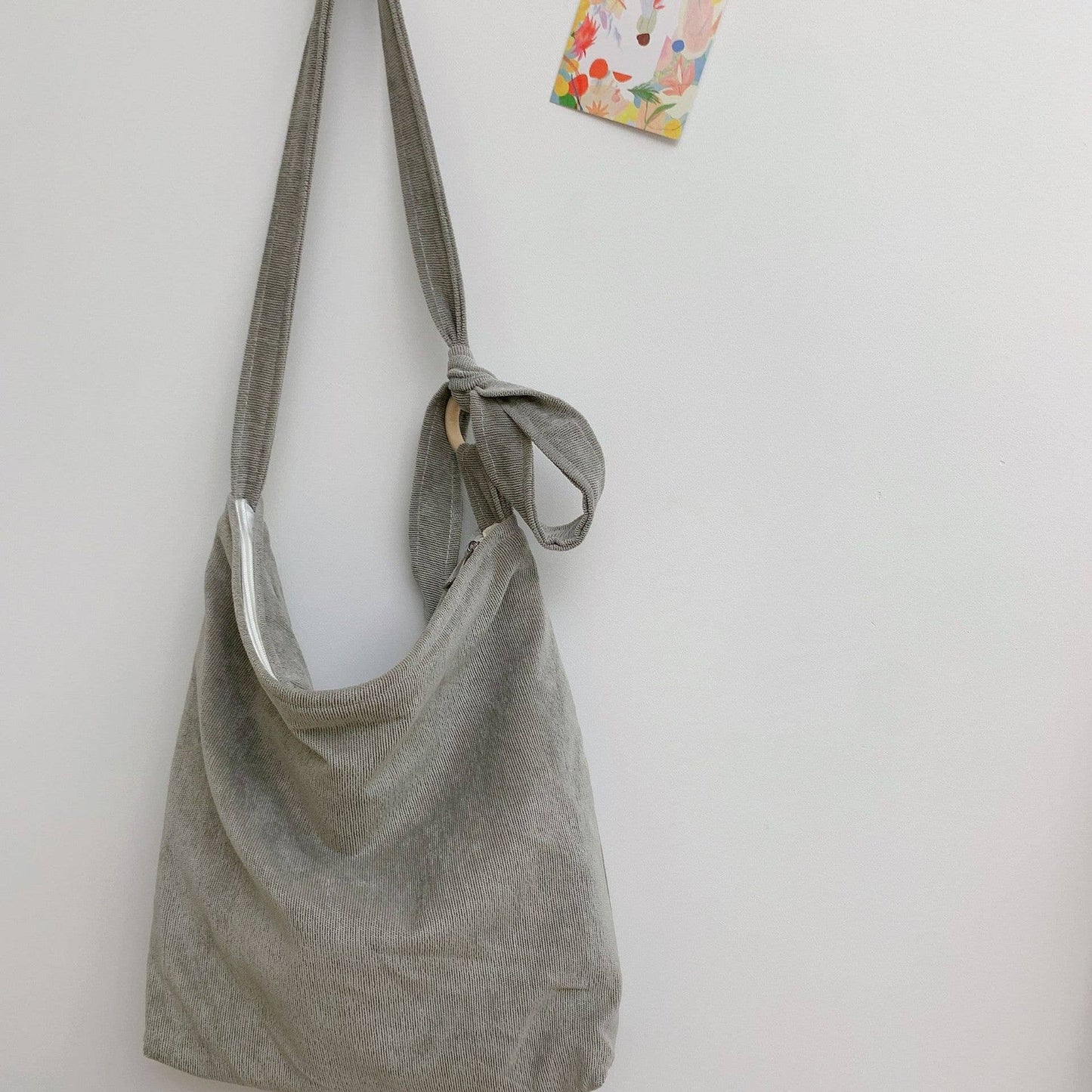 Retro corduroy laid-back single-shoulder bag