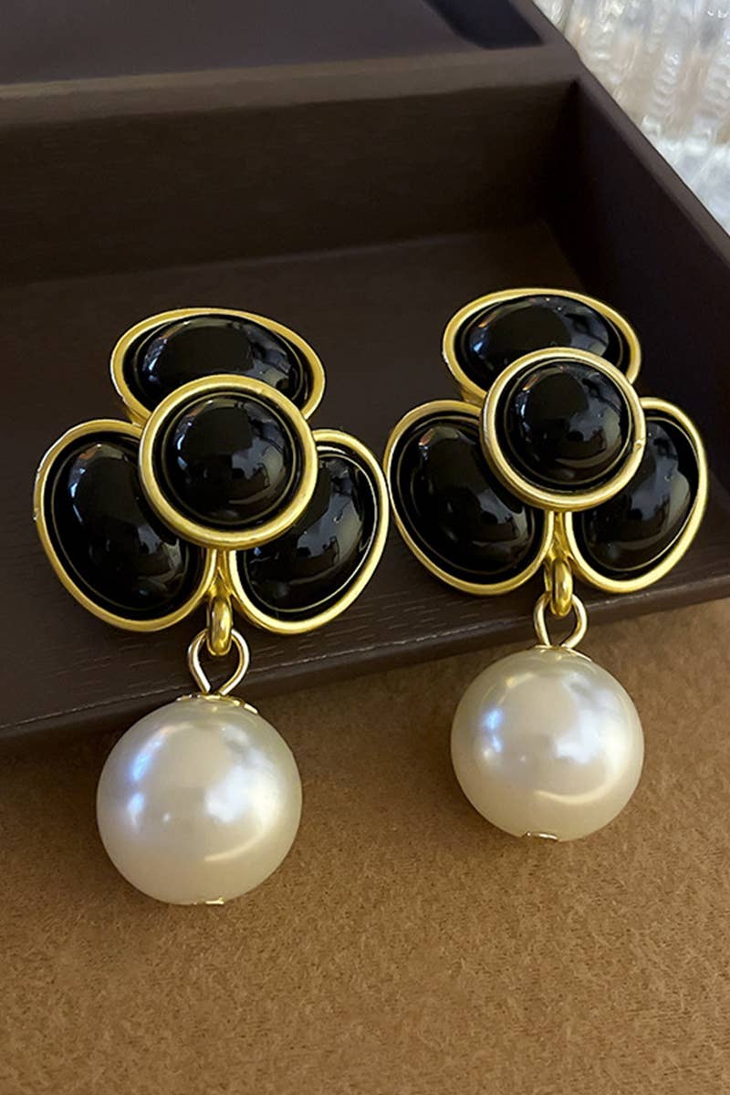 BLACK FLOWER DANGLE EARRINGS_CWAJE0313