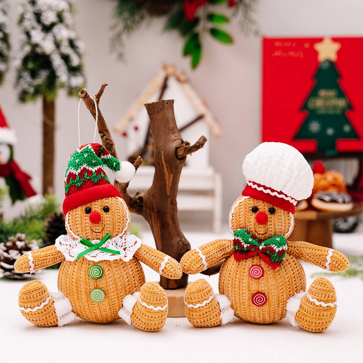 CWMM10320_SITTING GINGERBREAD CHRISTMAS ORNAMENT DOLL