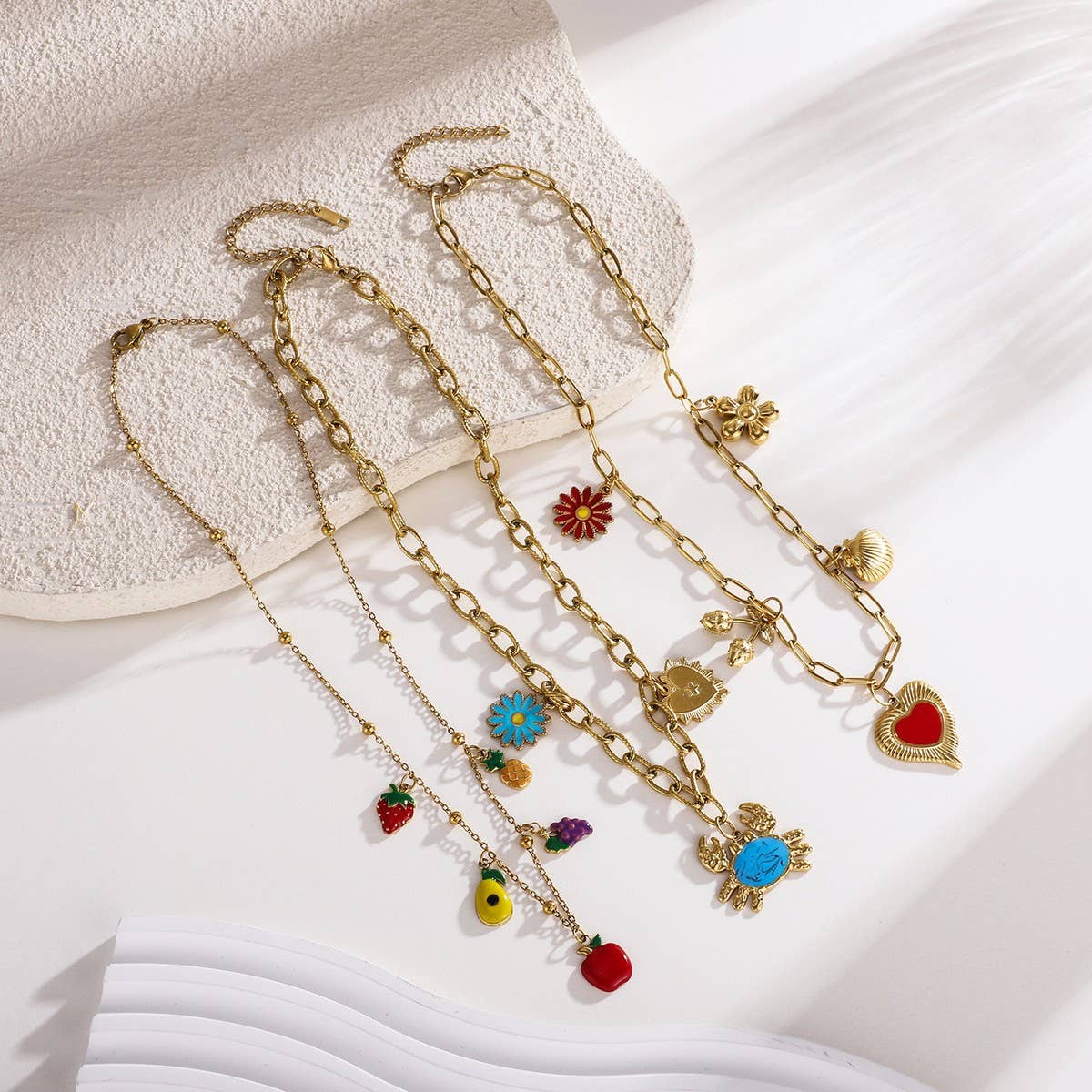 Fashion Steel Necklace with Crab & Heart Charm_CWMM8853