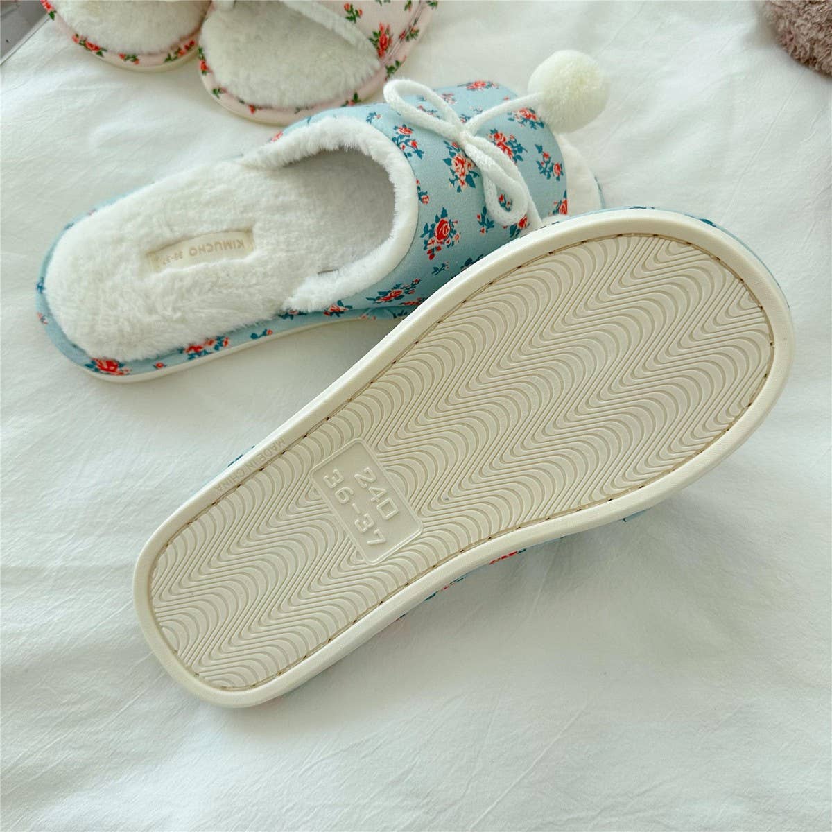 WOMEN'S WINTER FUR BALL STYLE OPEN TOE SLIPPERS