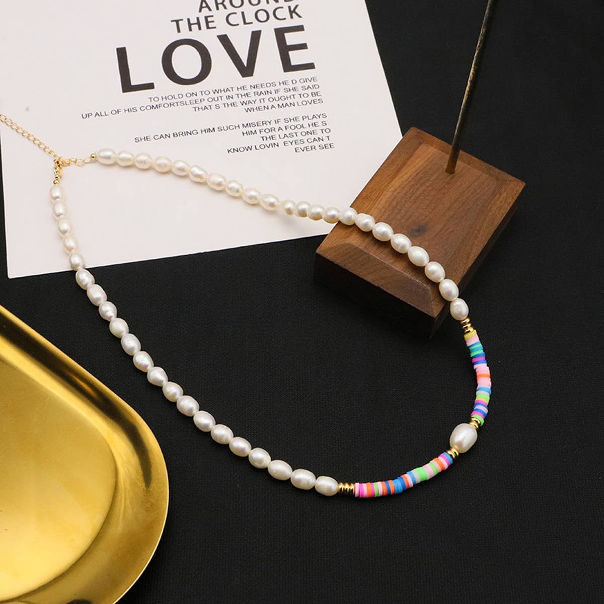 VINTAGE NATURAL FRESHWATER PEARL NECKLACE