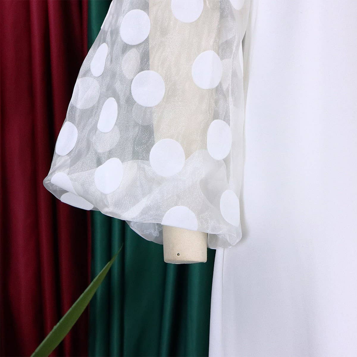 FASHION LOOSE MESH STITCHING LARGE SIZE DRESS_CWDSD6142